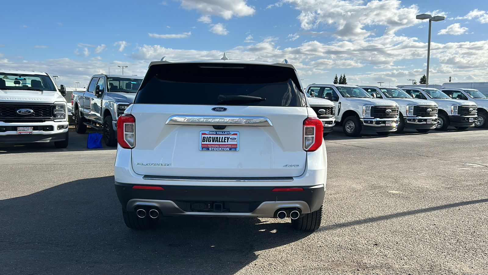 2023 Ford Explorer Platinum 4