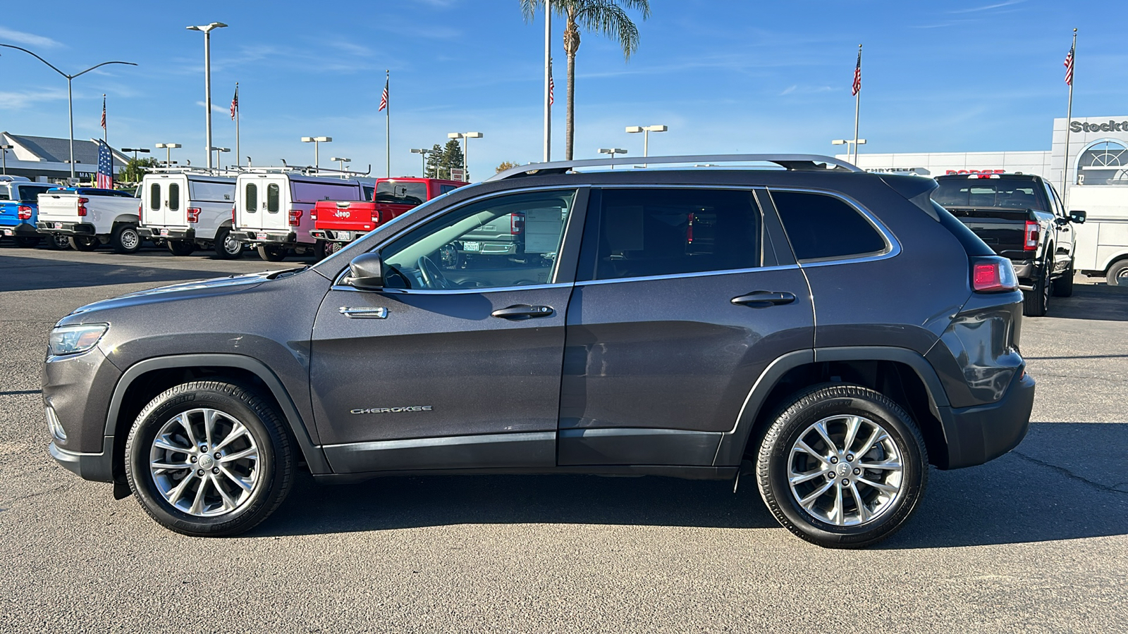 2019 Jeep Cherokee Latitude Plus 7