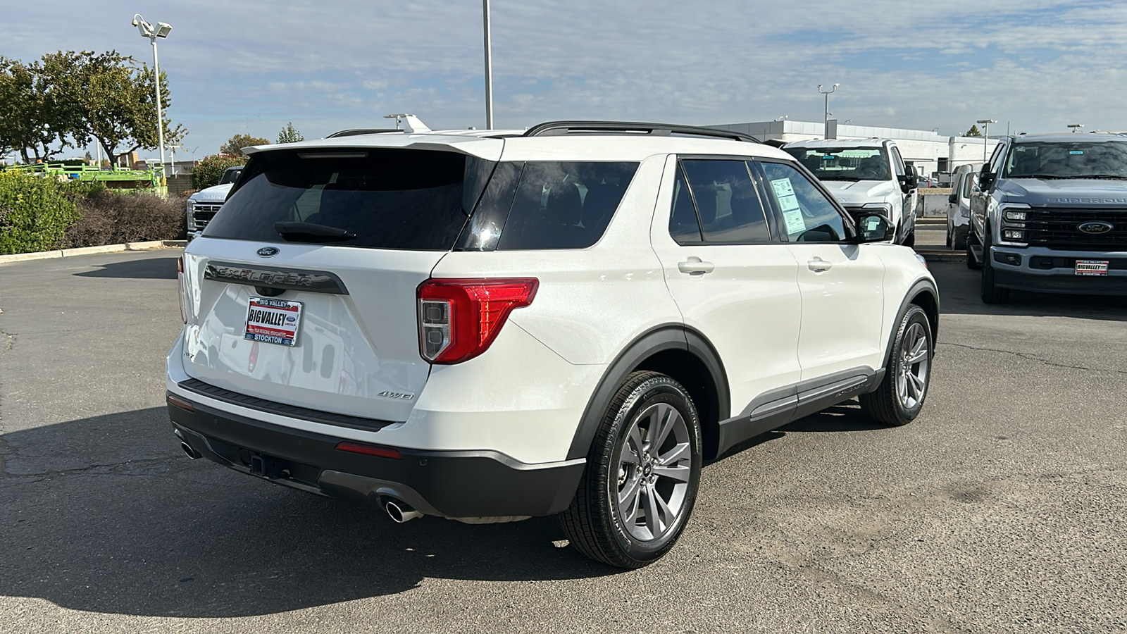 2022 Ford Explorer XLT 3