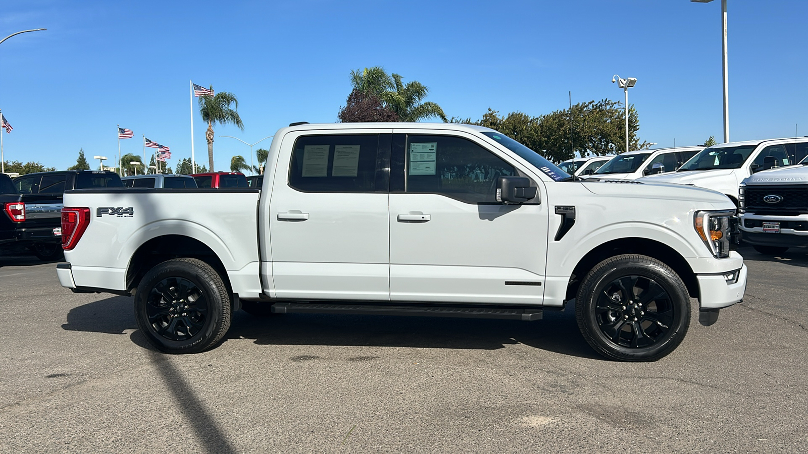 2023 Ford F-150 XLT 2