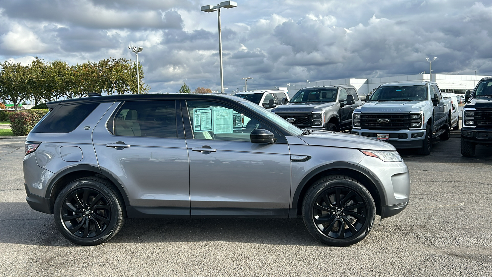 2020 Land Rover Discovery Sport SE 2