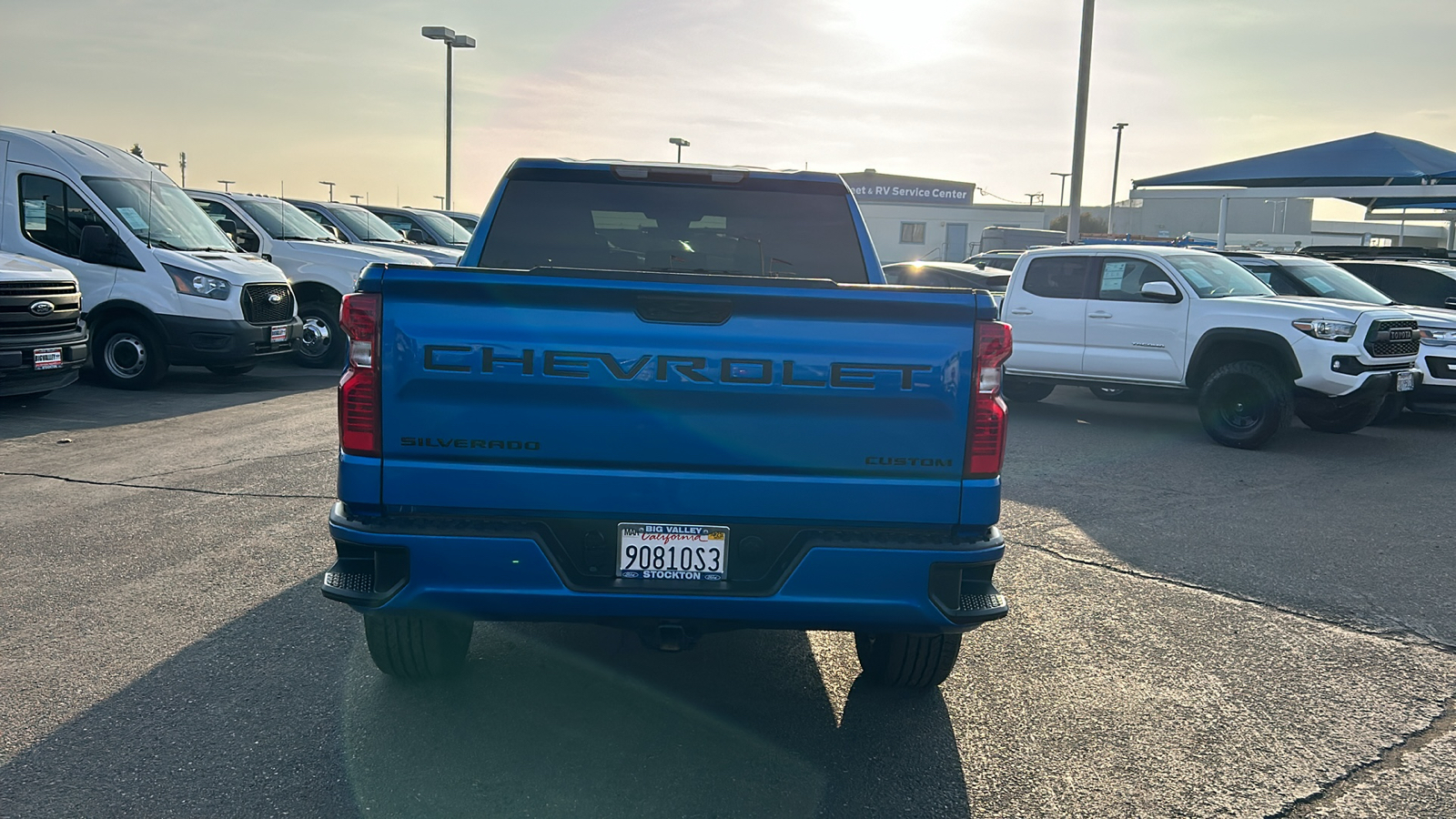 2023 Chevrolet Silverado 1500 Custom 4