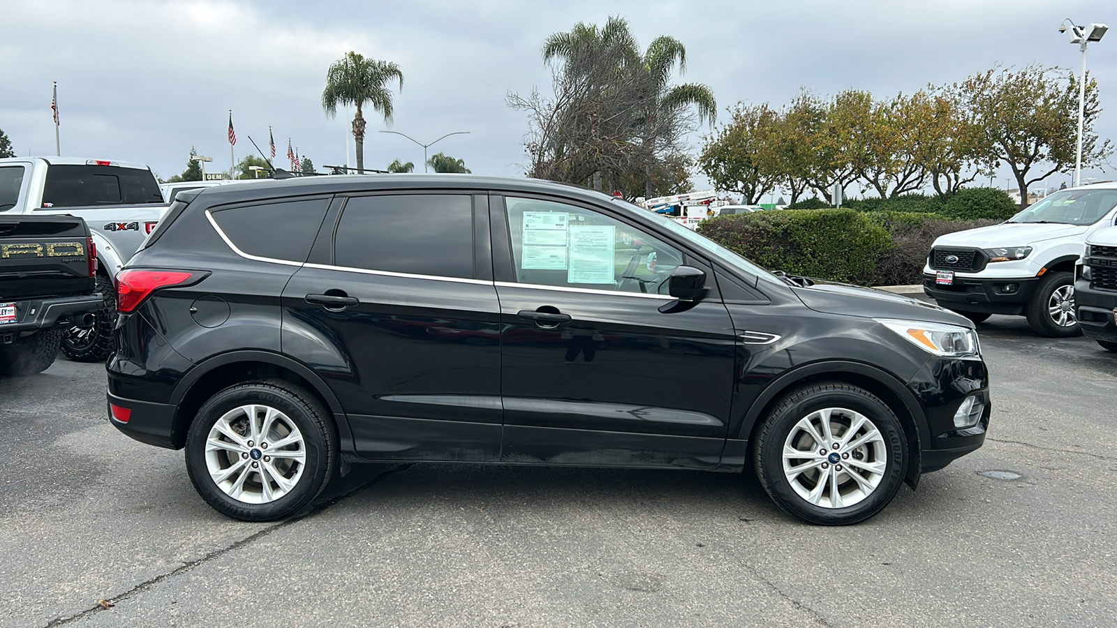 2019 Ford Escape SE 2