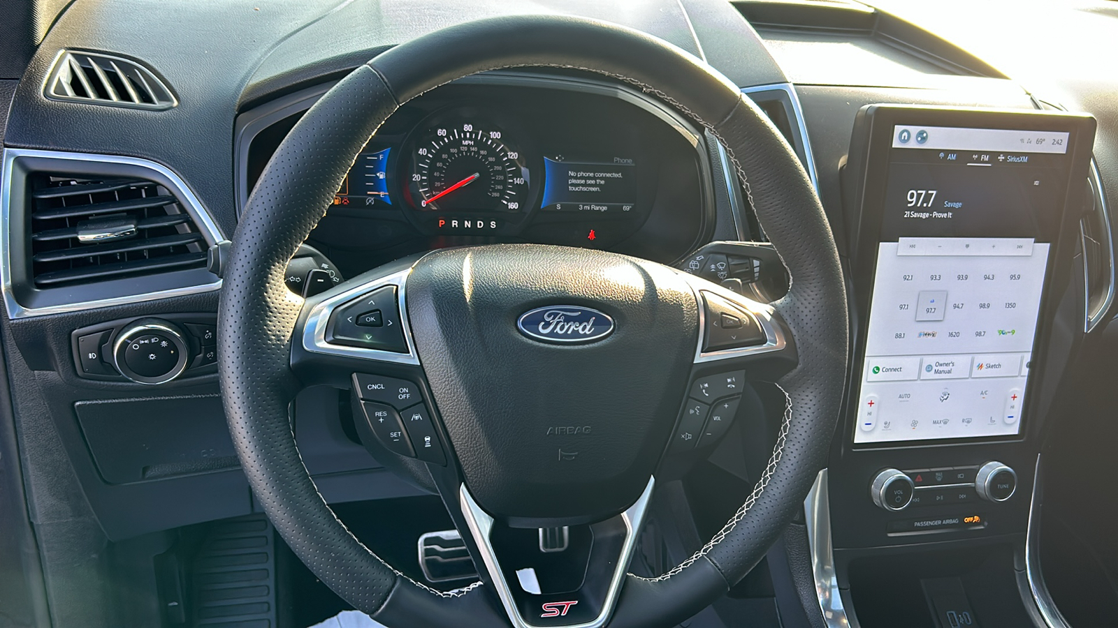 2024 Ford Edge ST 19