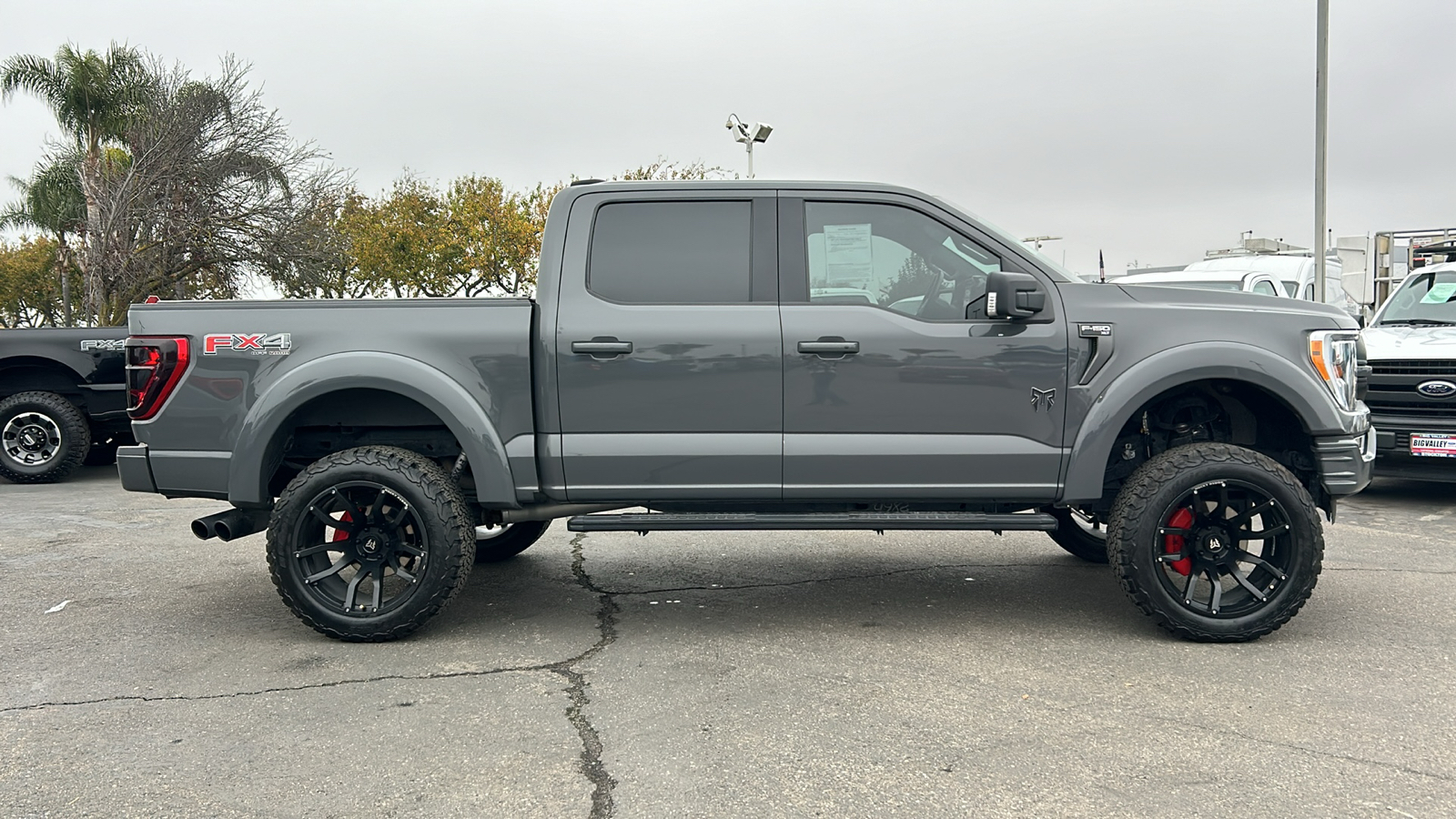 2021 Ford F-150 XLT 2