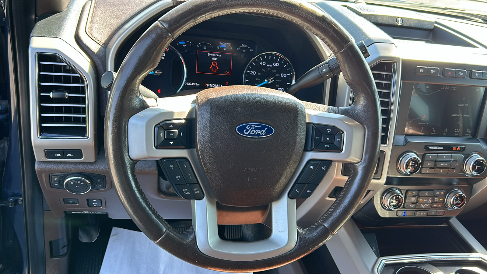 2019 Ford F-450SD King Ranch 21