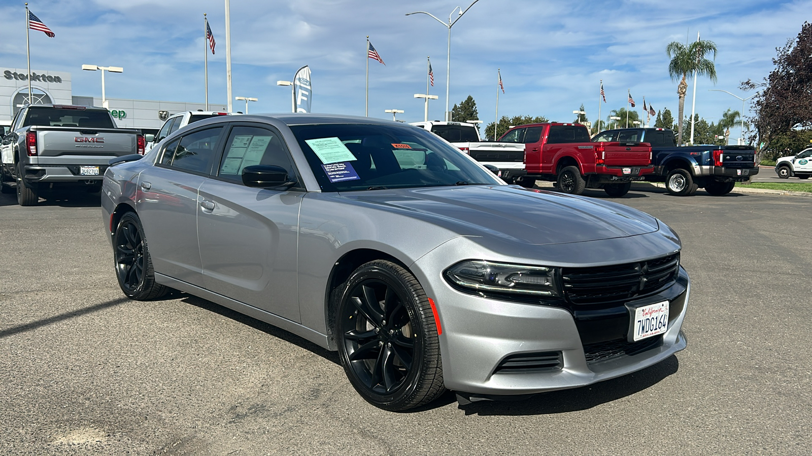 2016 Dodge Charger SE 1