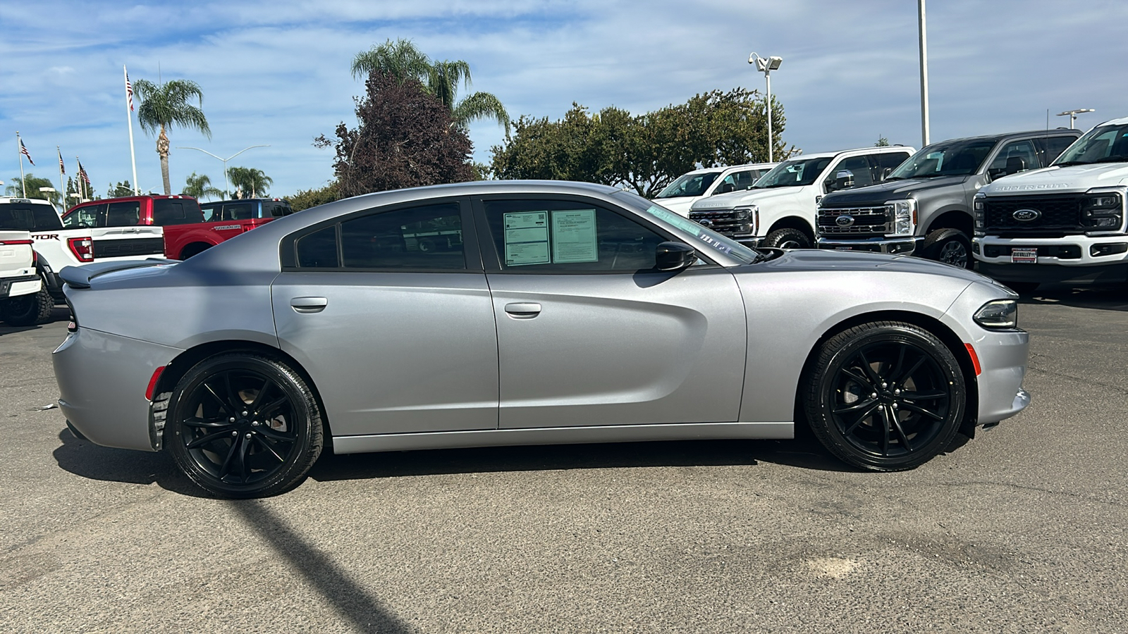 2016 Dodge Charger SE 2