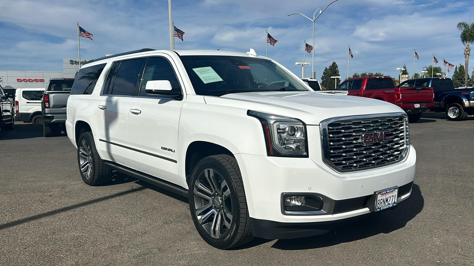 2018 GMC Yukon XL Denali 1