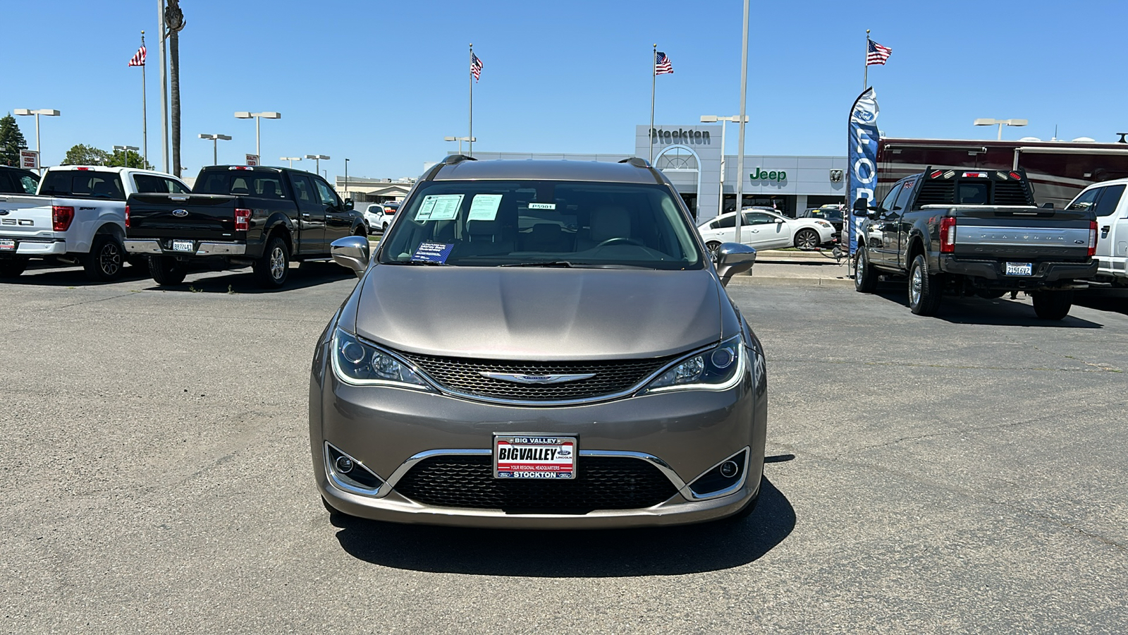 2017 Chrysler Pacifica Limited 9