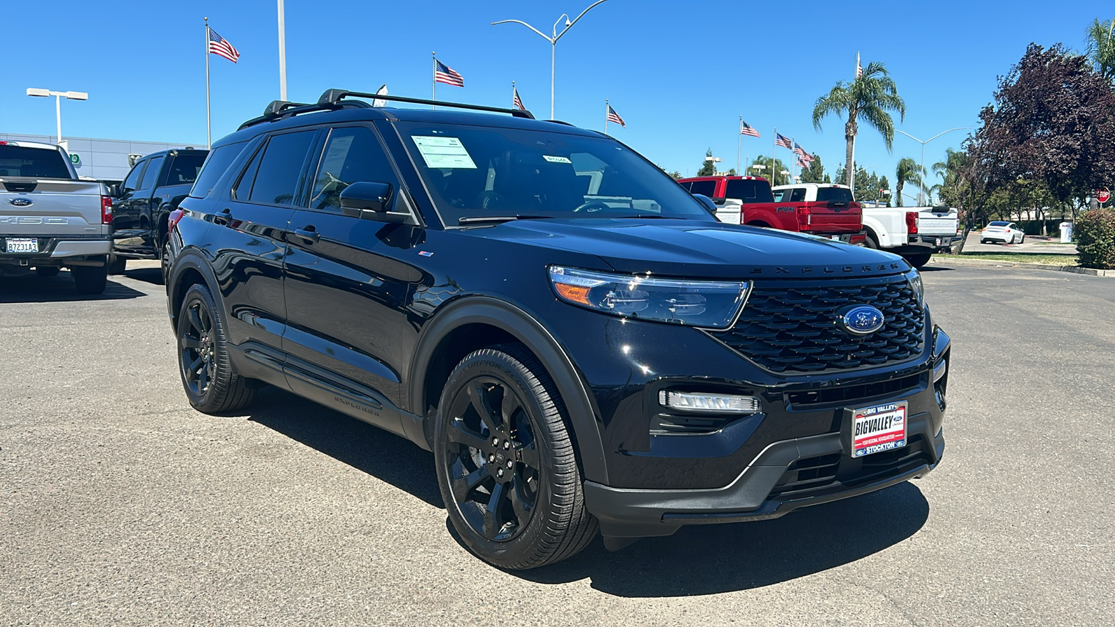 2024 Ford Explorer ST-Line 1