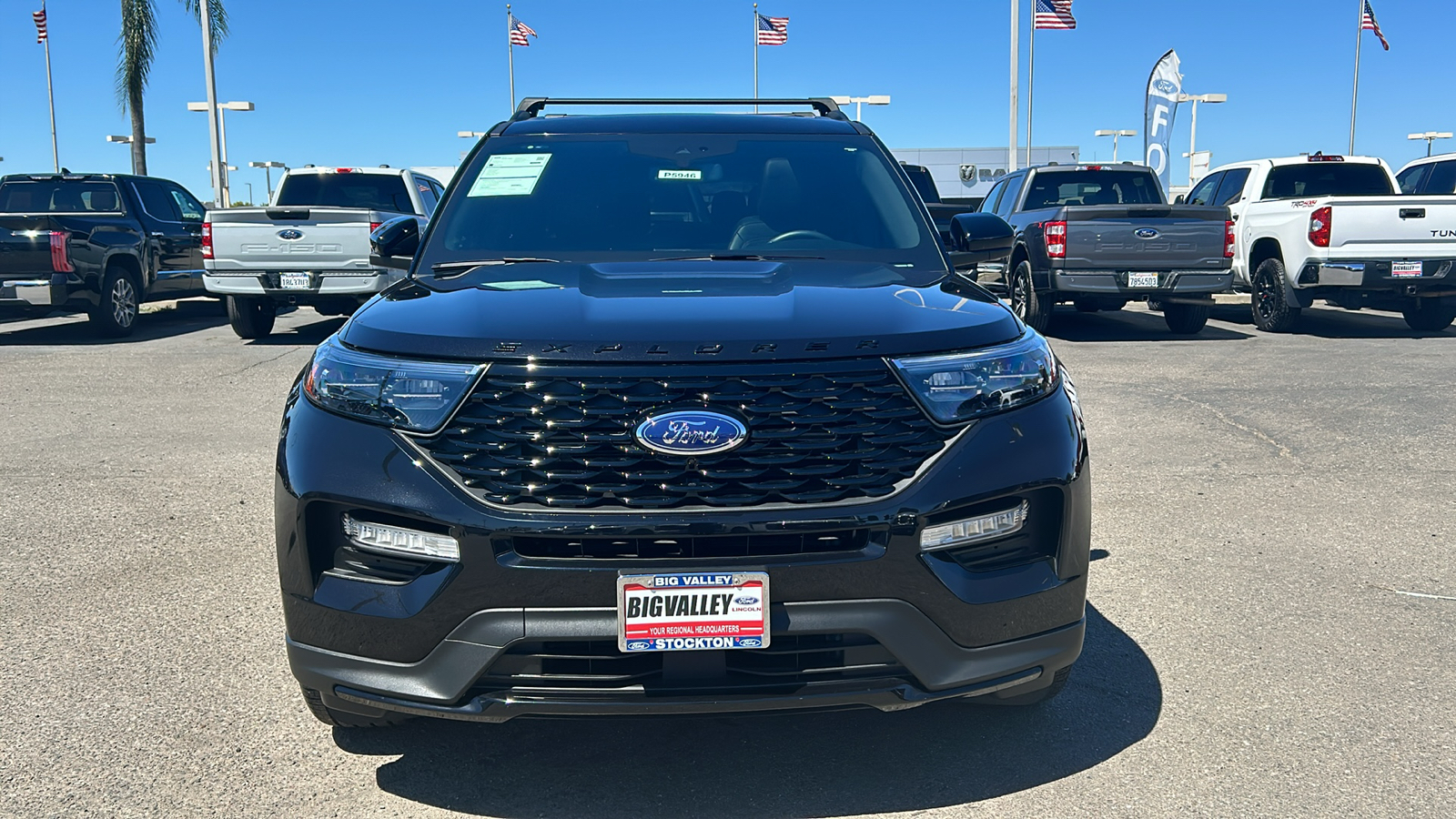 2024 Ford Explorer ST-Line 8