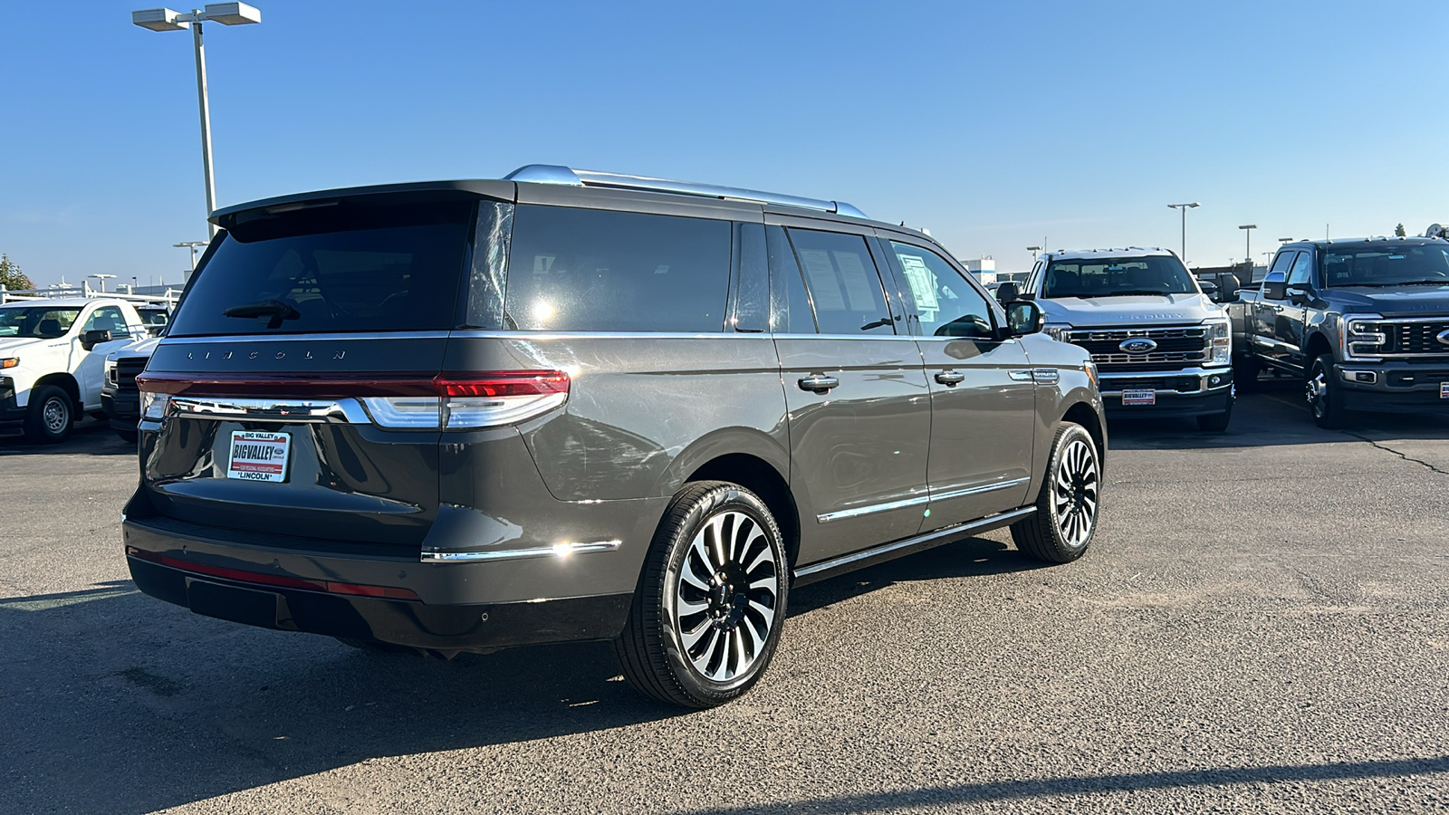 2023 Lincoln Navigator L Black Label 3