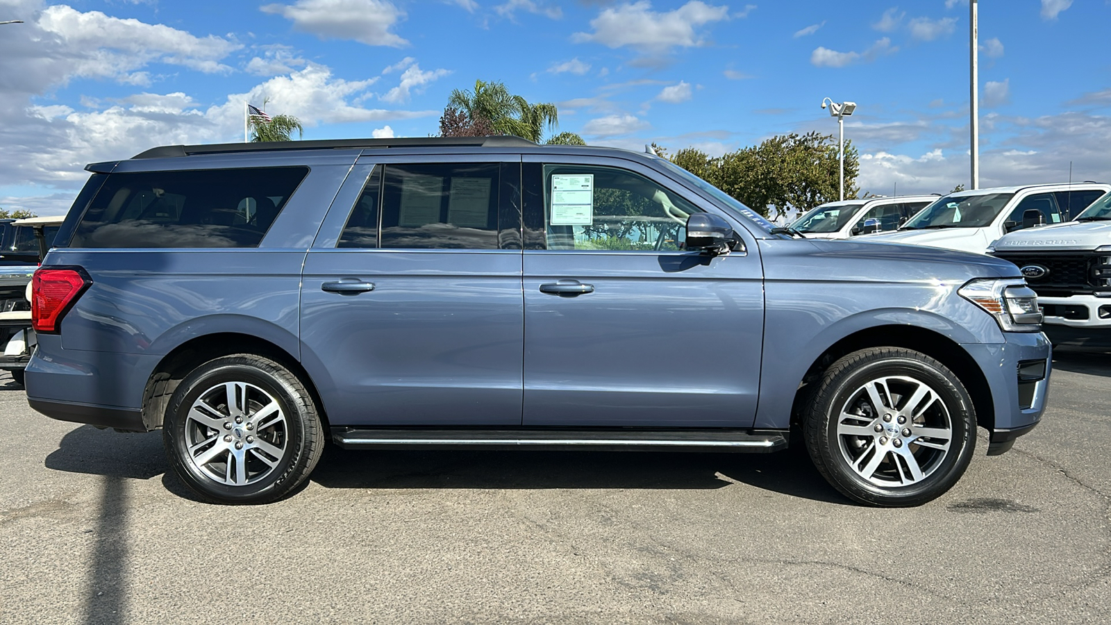 2023 Ford Expedition Max XLT 2