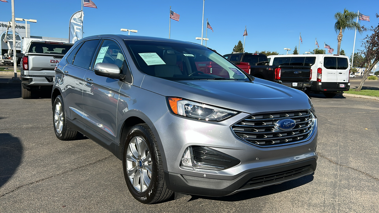 2022 Ford Edge Titanium 1