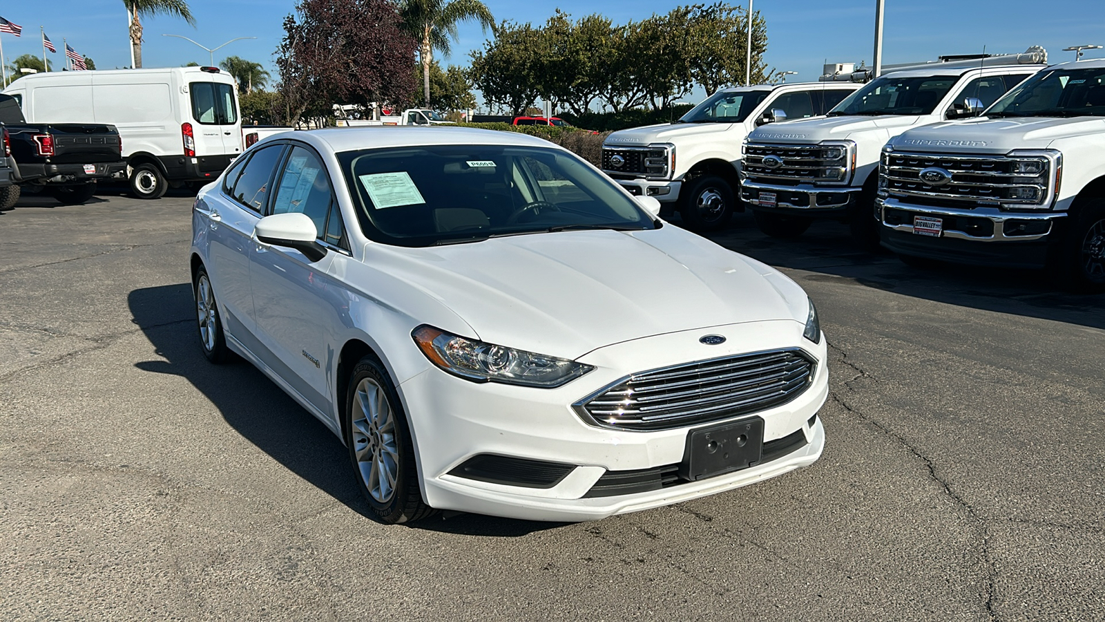 2017 Ford Fusion Hybrid SE 1