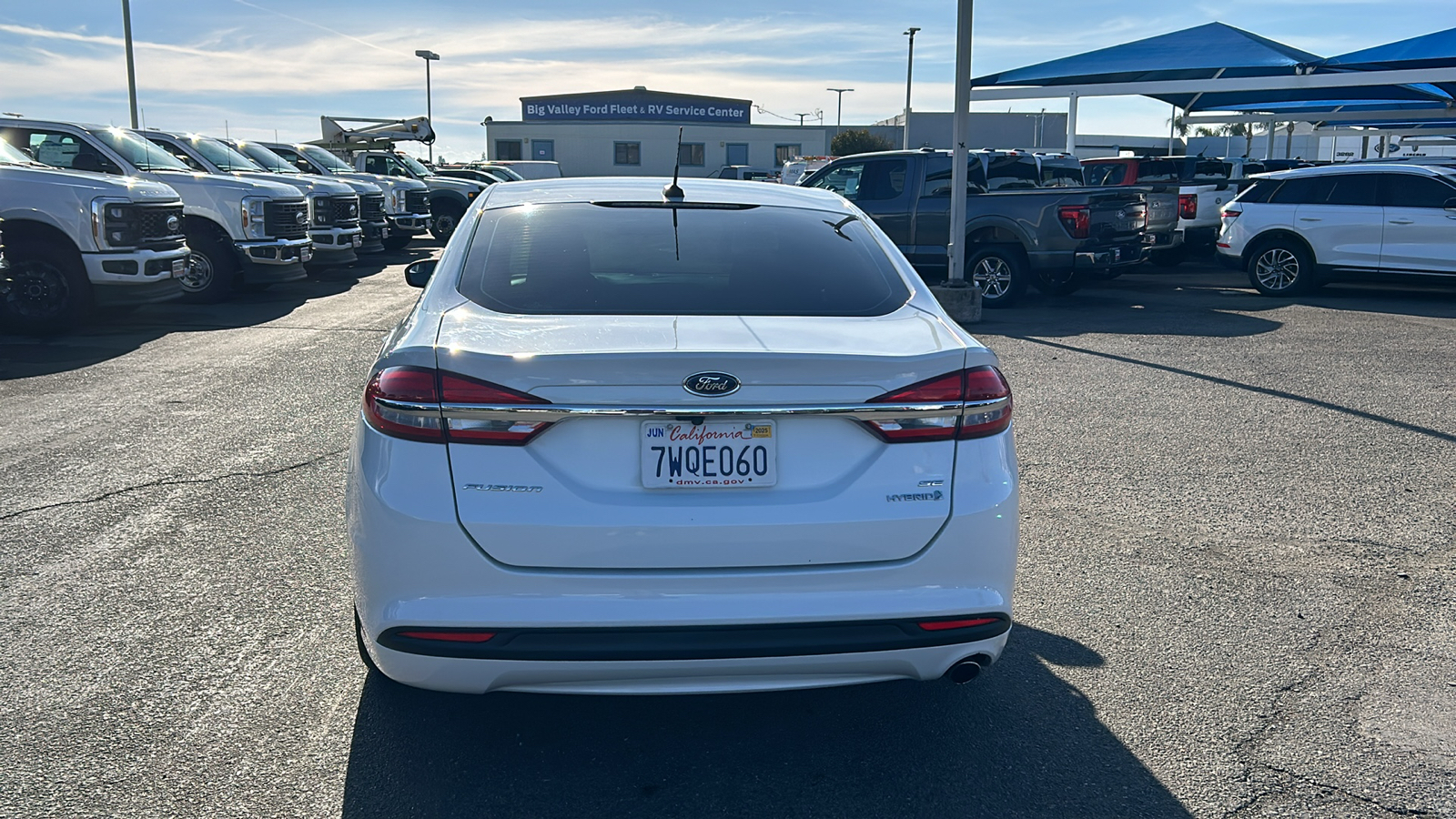 2017 Ford Fusion Hybrid SE 4