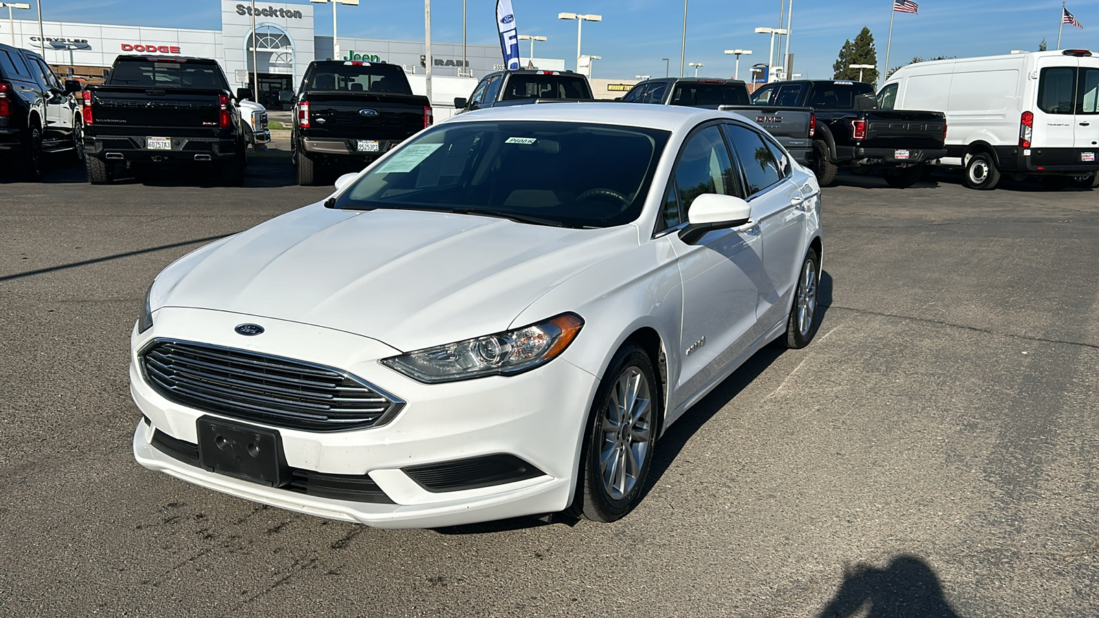 2017 Ford Fusion Hybrid SE 8