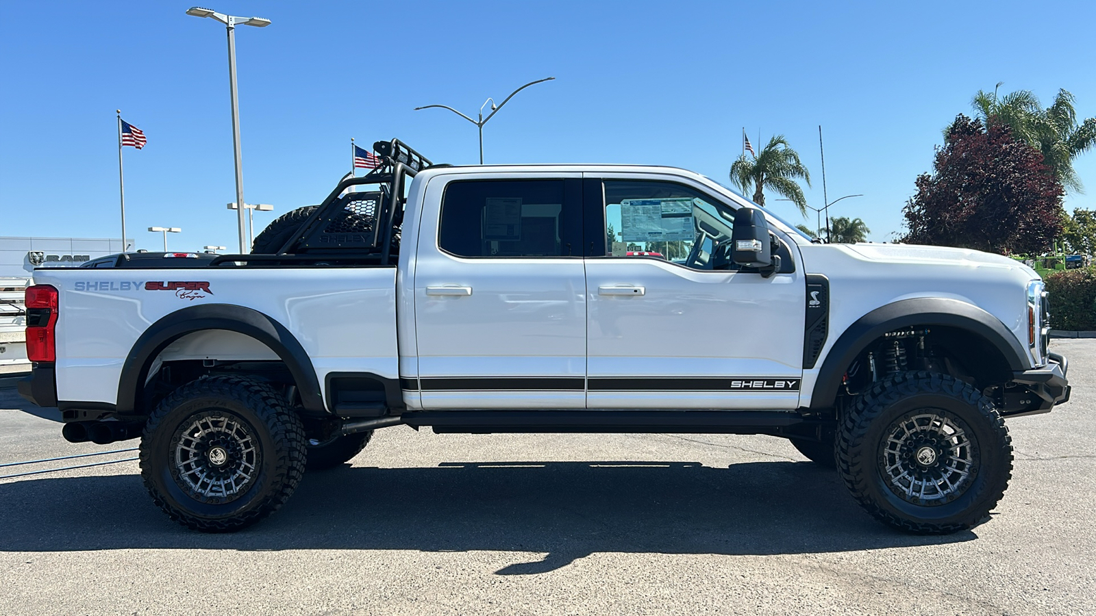 2024 Ford F-250SD Lariat 2