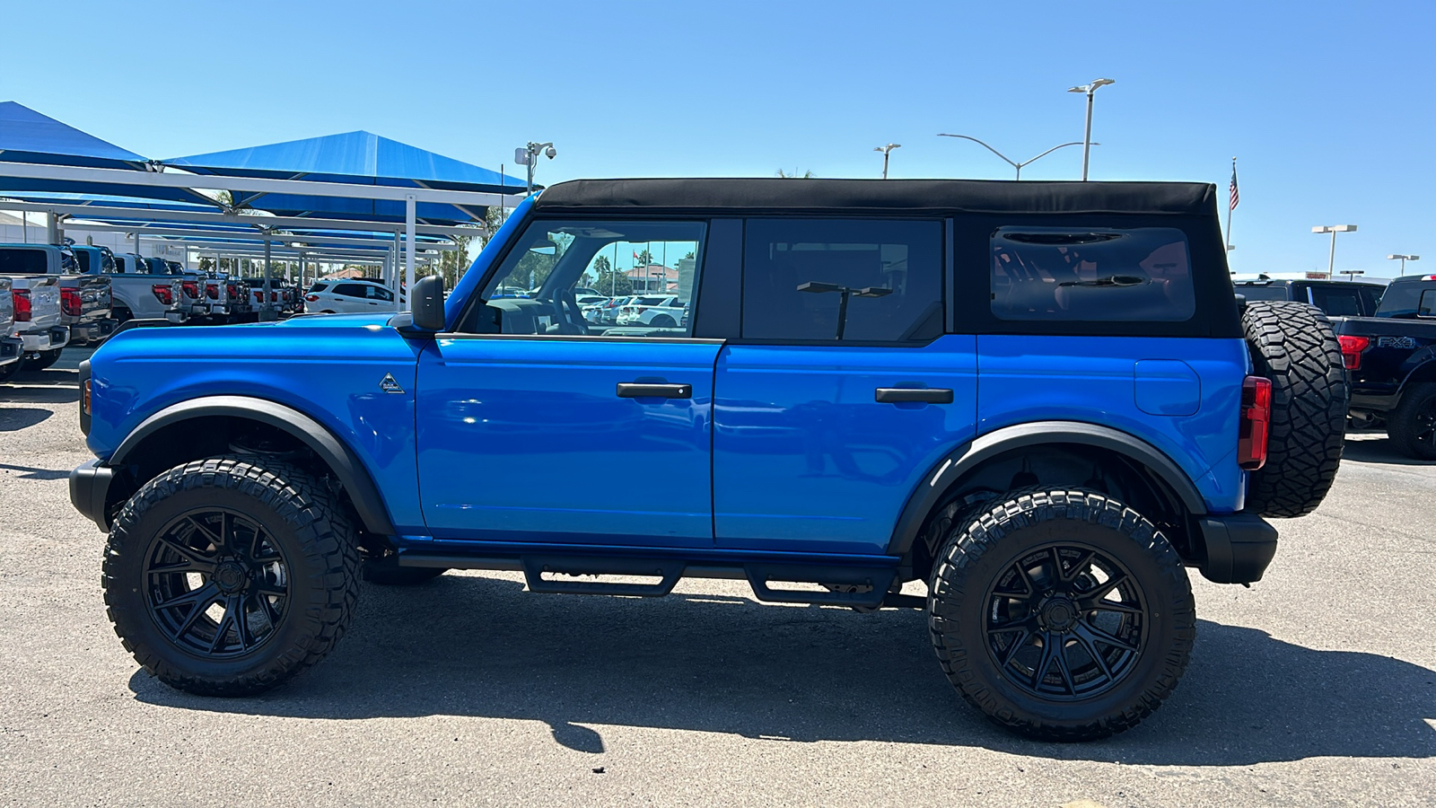 2024 Ford Bronco Black Diamond 6