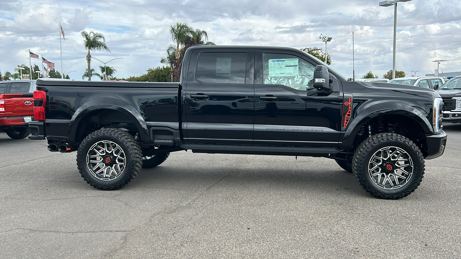 2024 Ford F-250SD Lariat 2