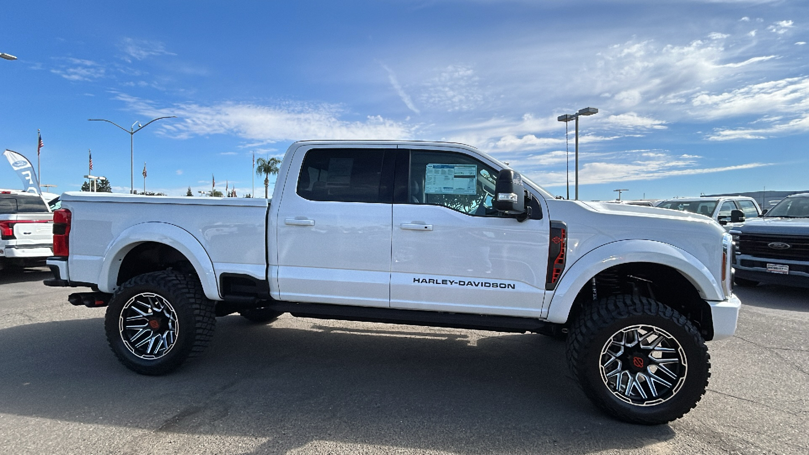 2024 Ford F-250SD Lariat 2