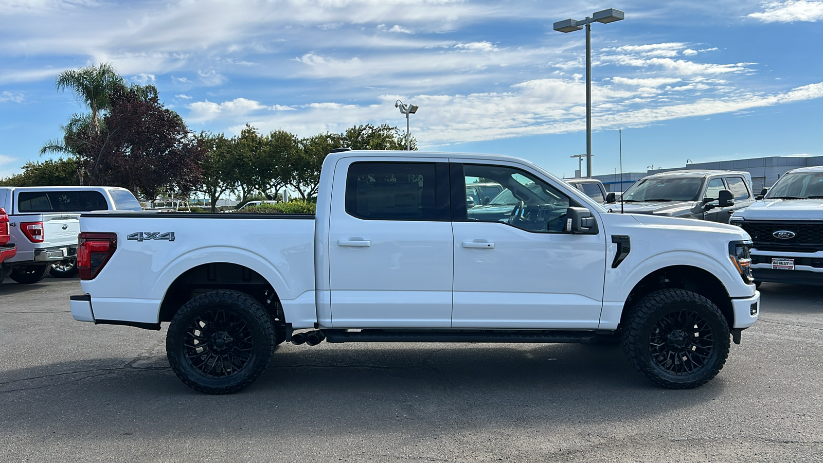 2024 Ford F-150 XLT 2