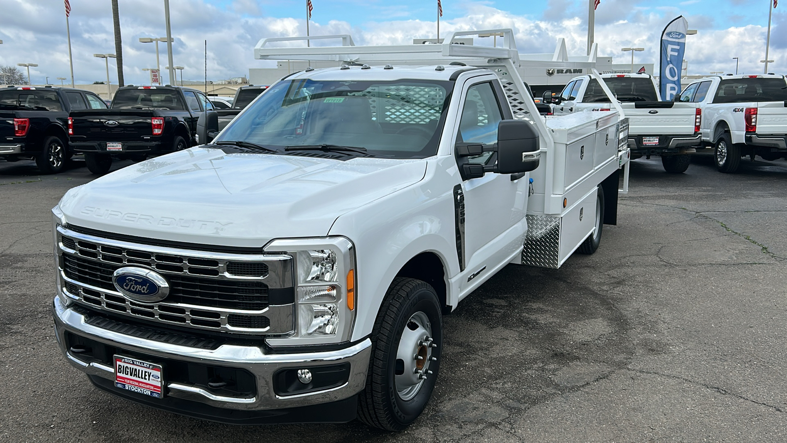 2023 Ford F-350SD  7