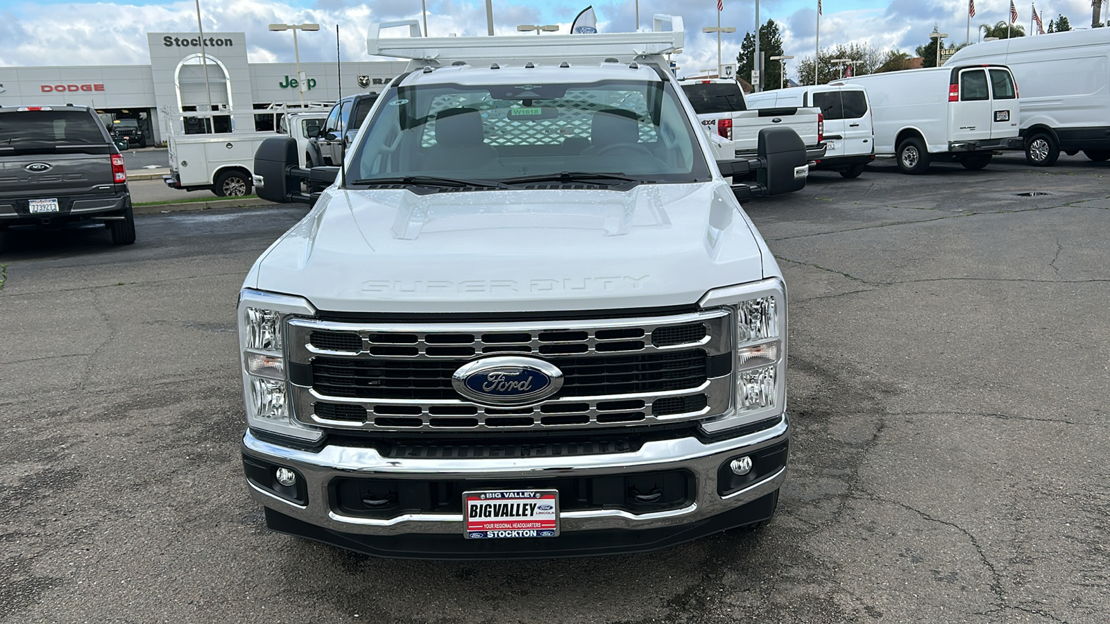 2023 Ford F-350SD Contractor Body 8