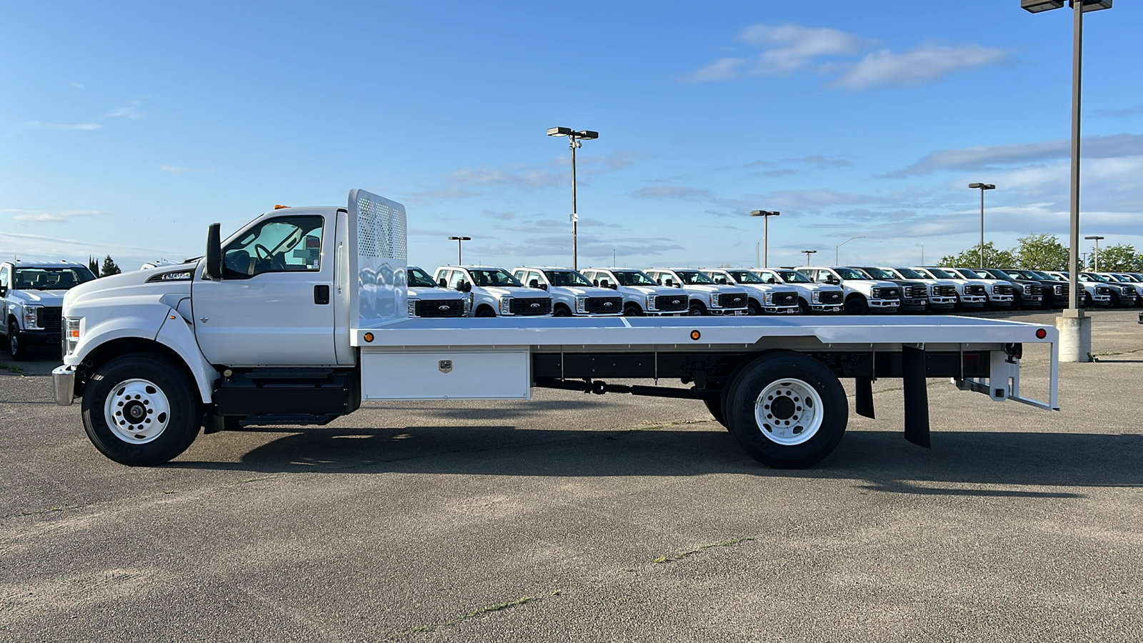 2024 Ford F-650SD 20-Foot Flatbed 6