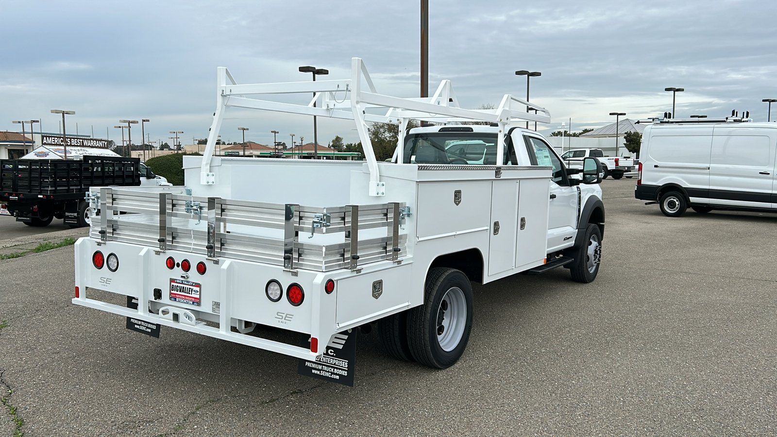 2024 Ford F-450SD  3