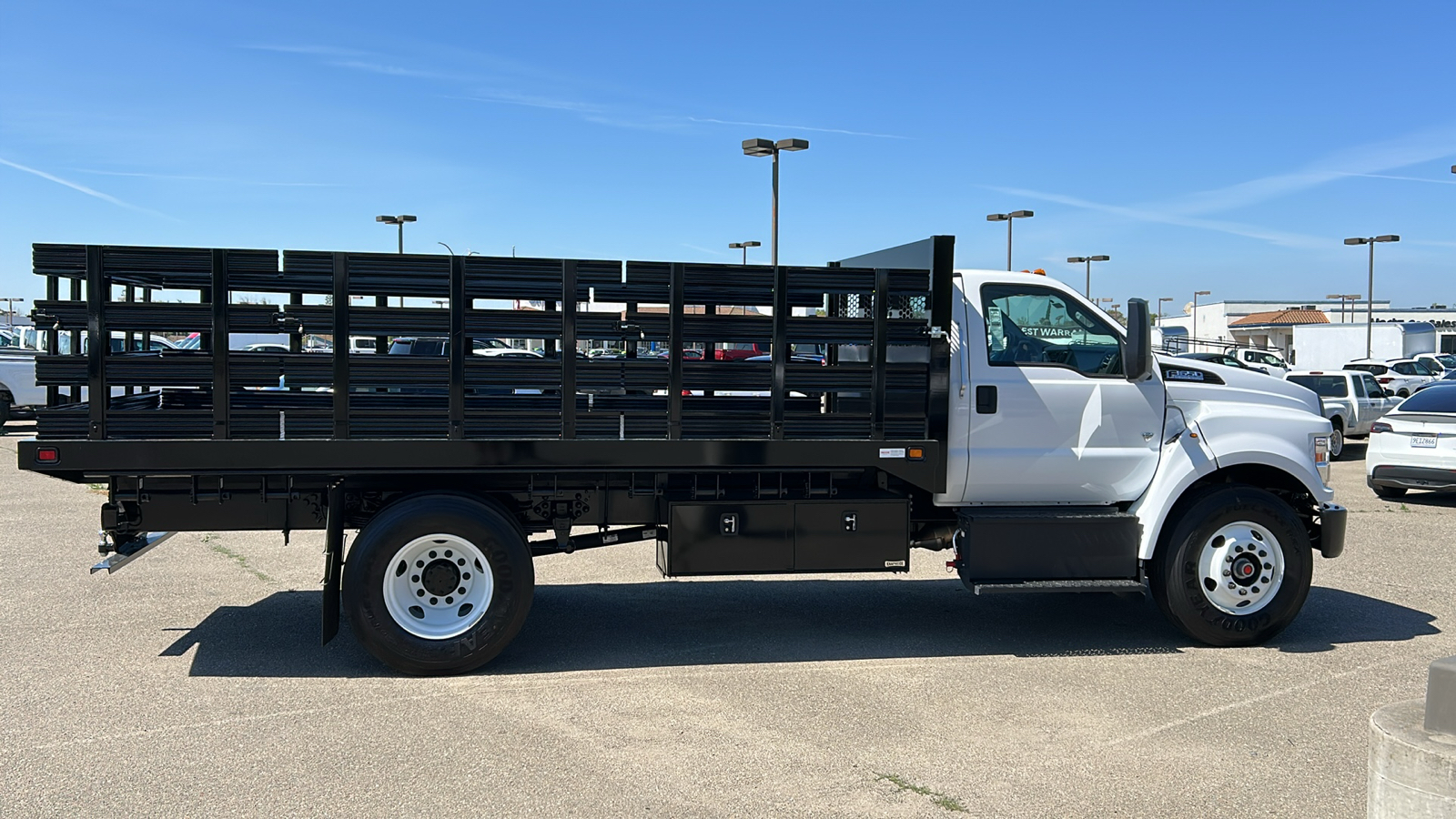 2024 Ford F-650SD Base 2