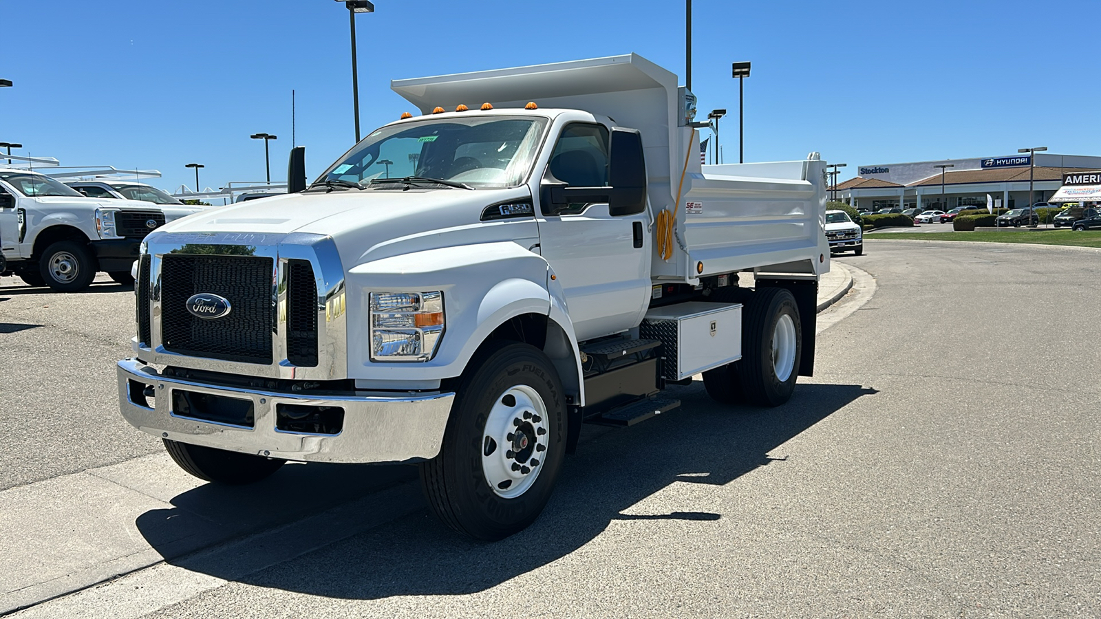 2025 Ford F-650SD Base 1