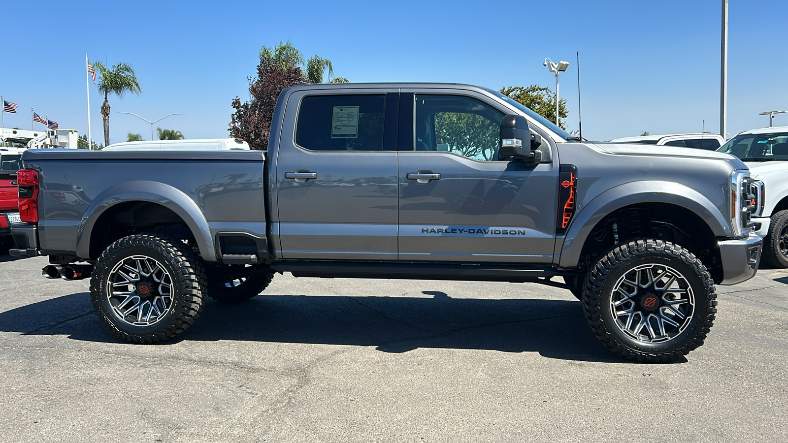 2024 Ford F-250SD Lariat 2