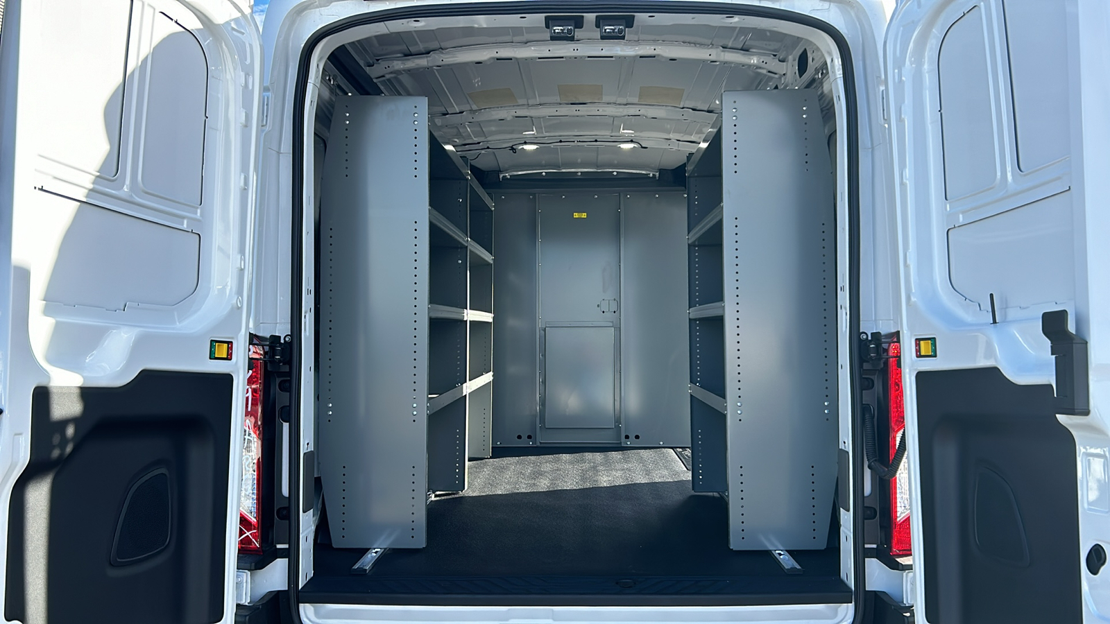 2024 Ford Transit-250 Base 21