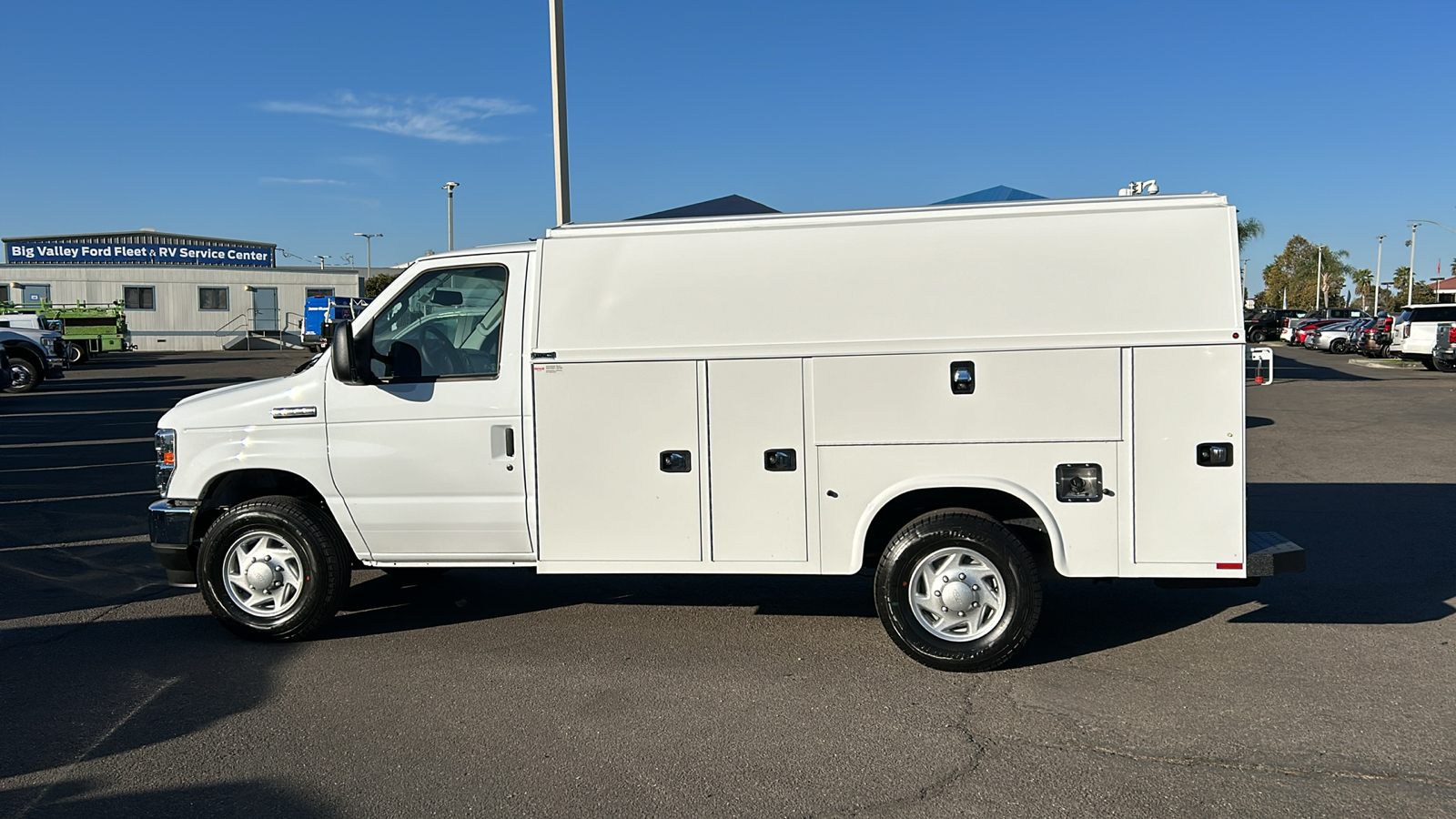 2025 Ford E-350SD Base 8