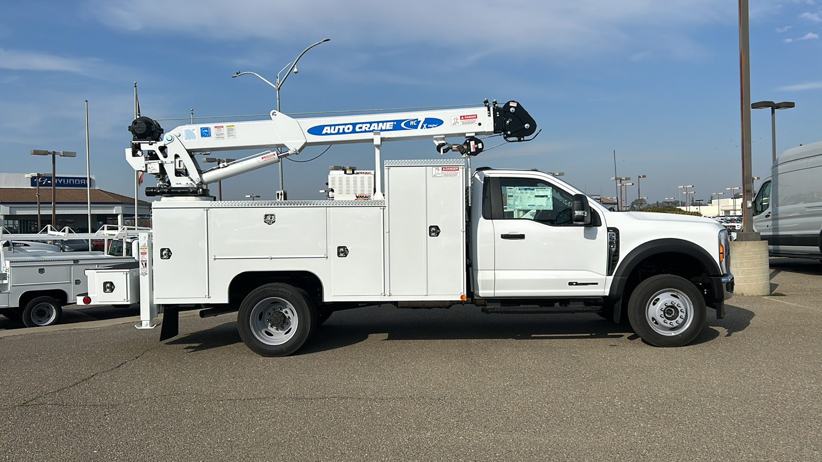 2024 Ford F-550SD  4