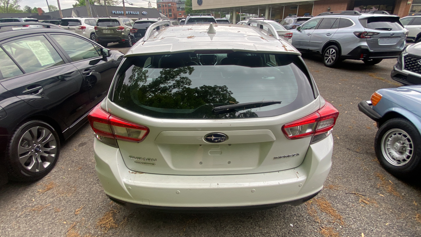 2018 Subaru Impreza 2.0i Limited with EyeSight, Moonroof, Blind Spot D 3