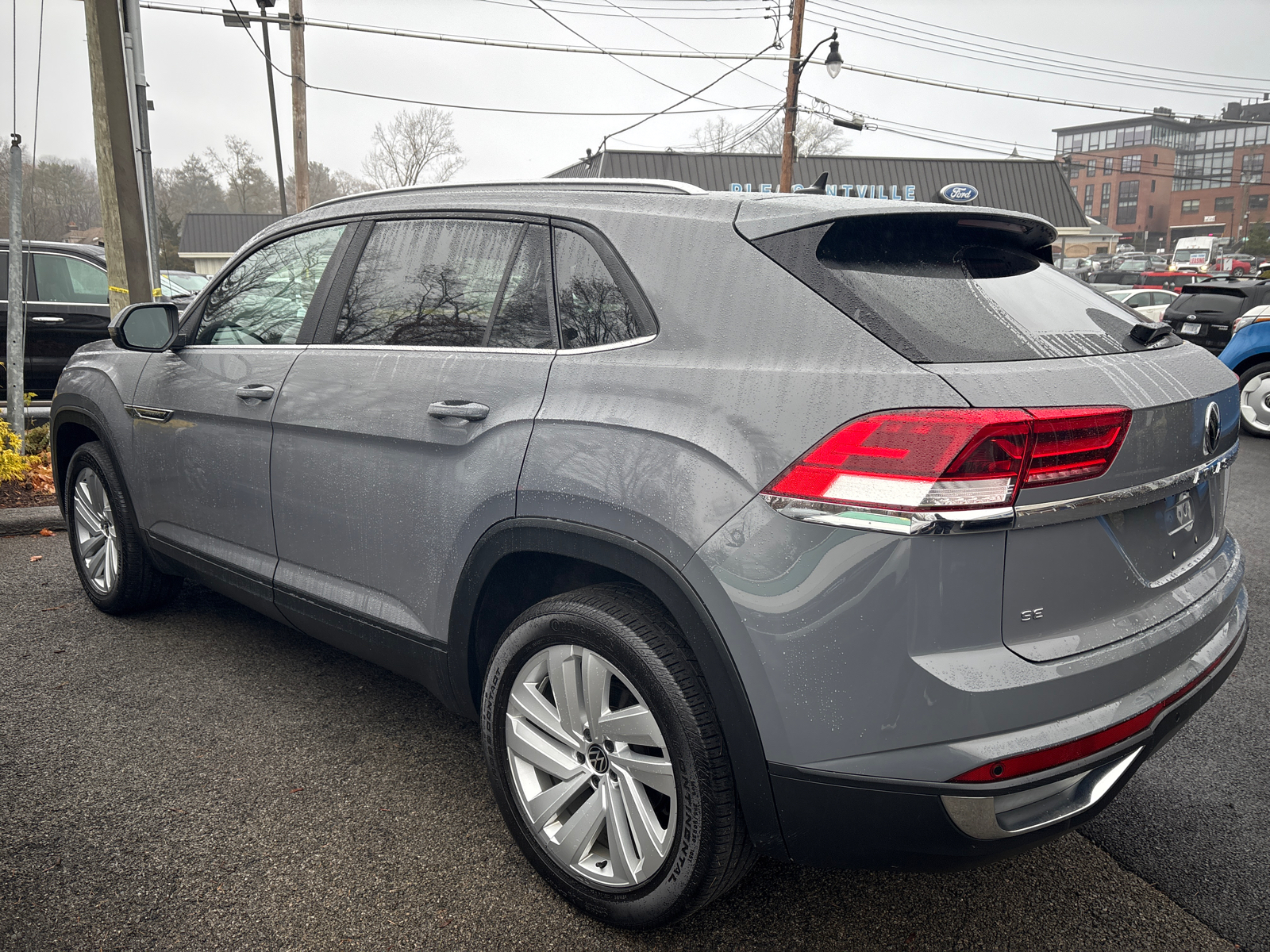 2021 Volkswagen Atlas Cross Sport 2.0T SE w/Technology 4MOTION 5