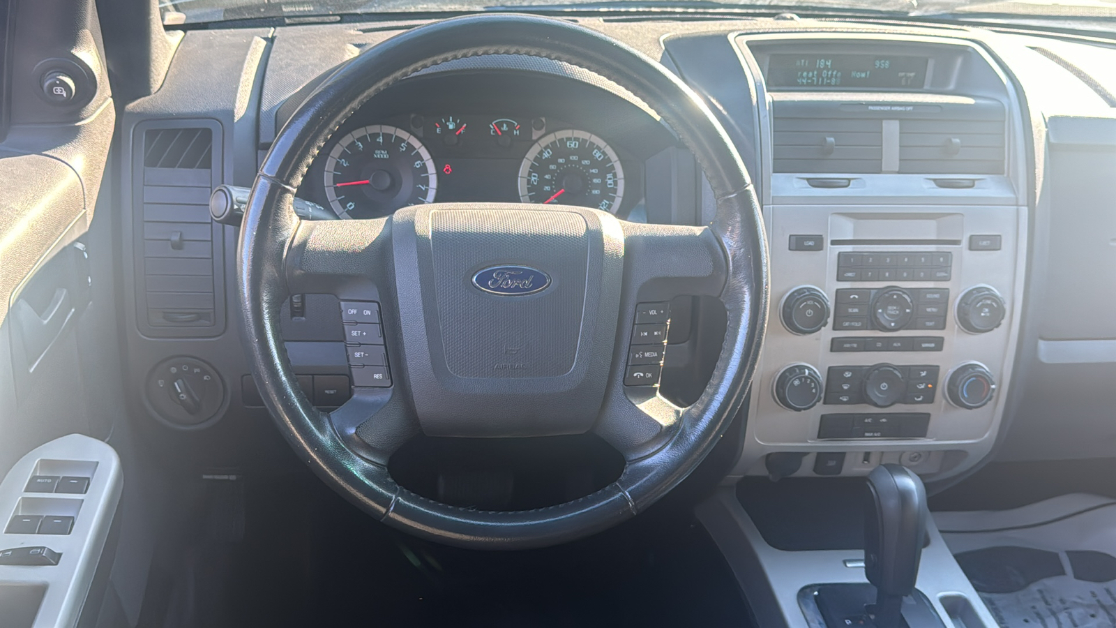 2011 Ford Escape XLT 12