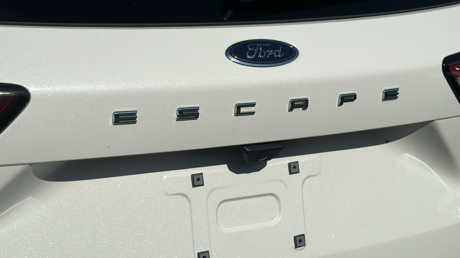 2022 Ford Escape Titanium Hybrid 33