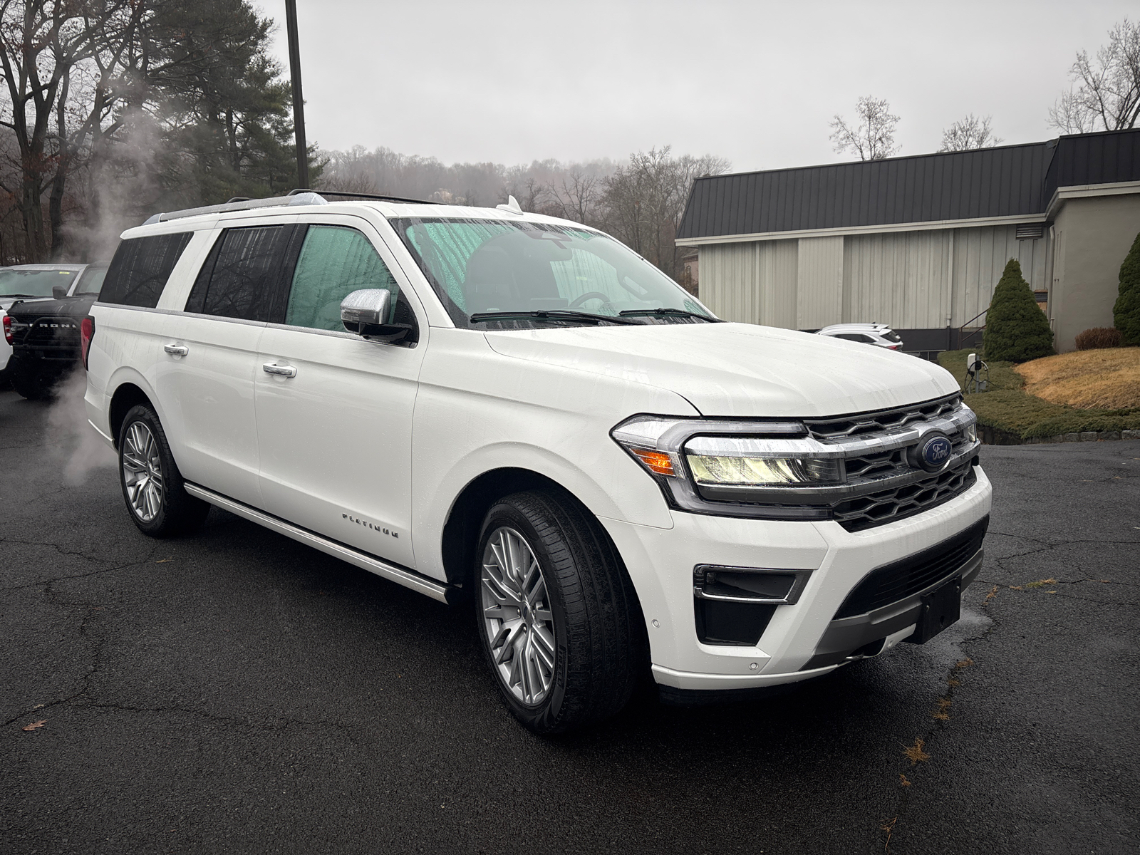 2022 Ford Expedition Max Platinum 1