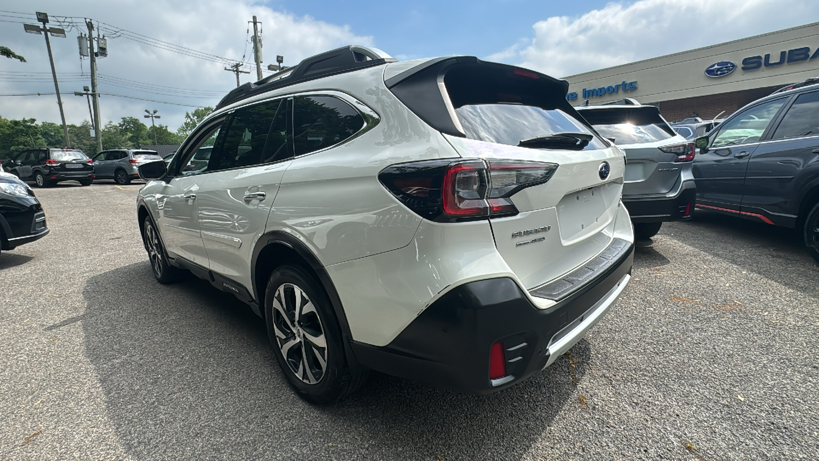 2022 Subaru Outback Touring 4