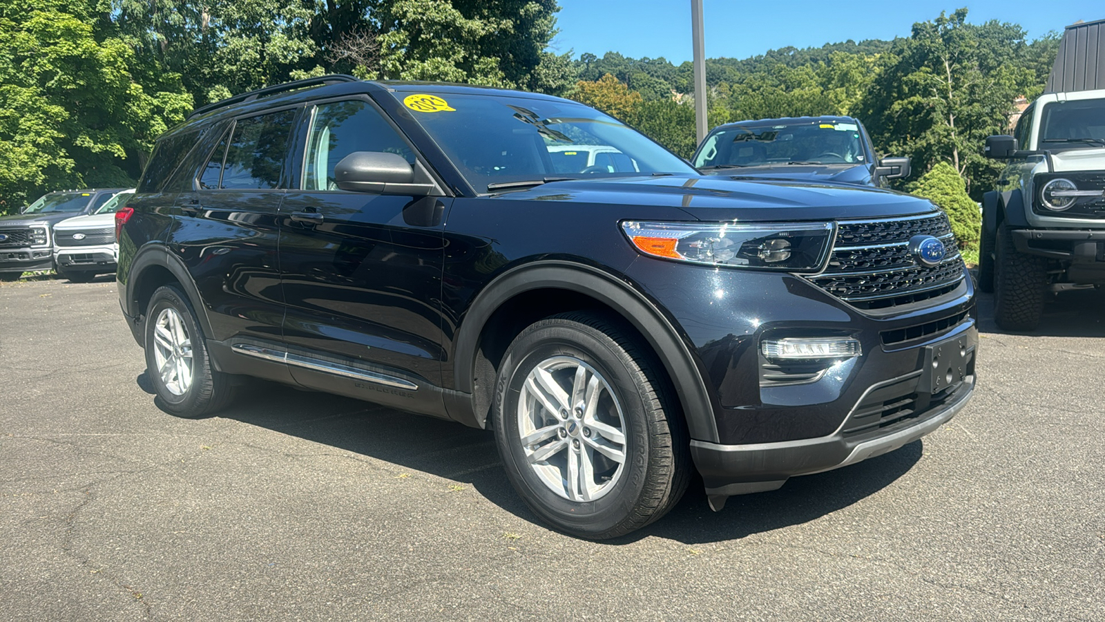 2021 Ford Explorer XLT 1