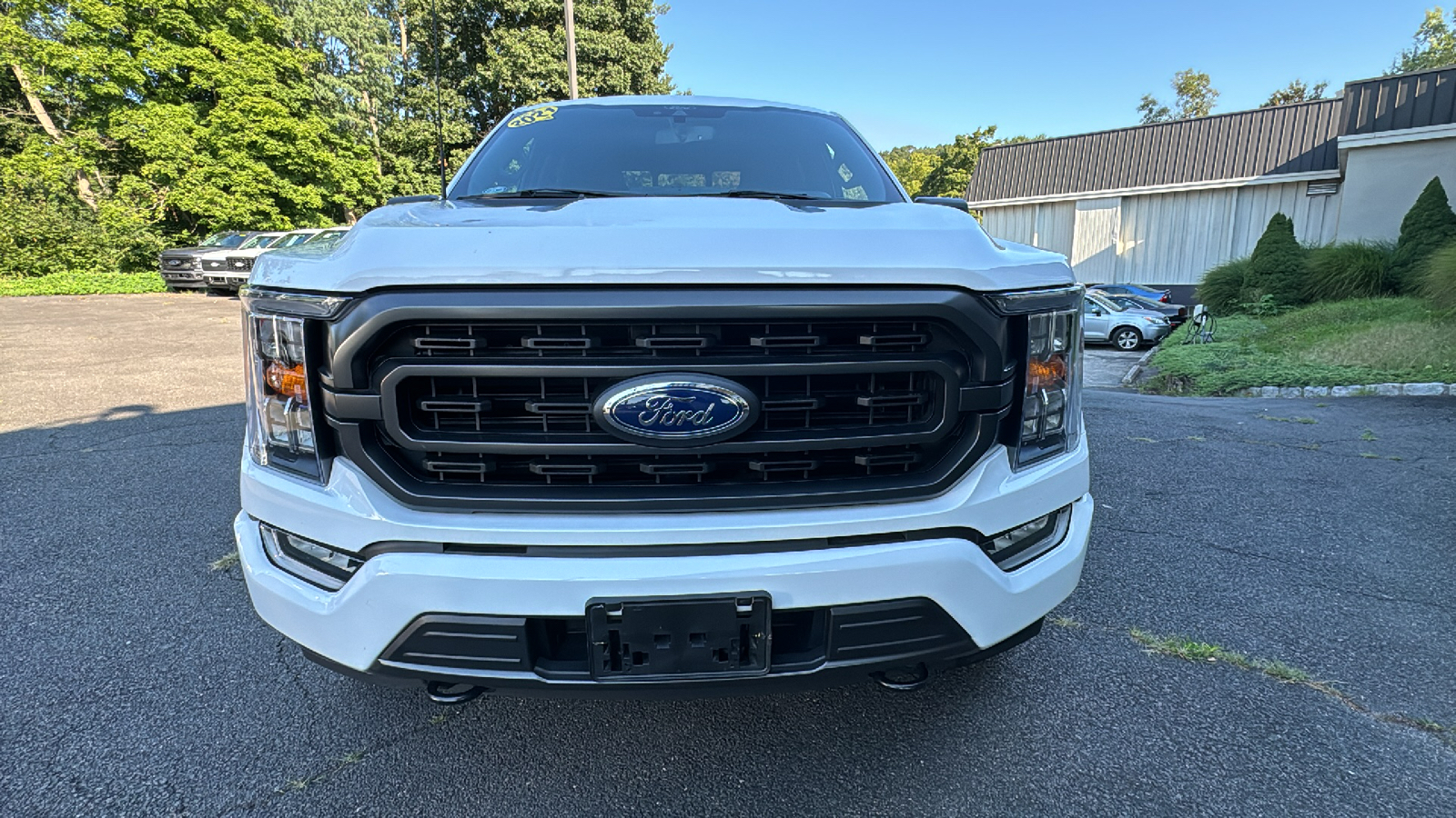 2021 Ford F-150 XLT 2