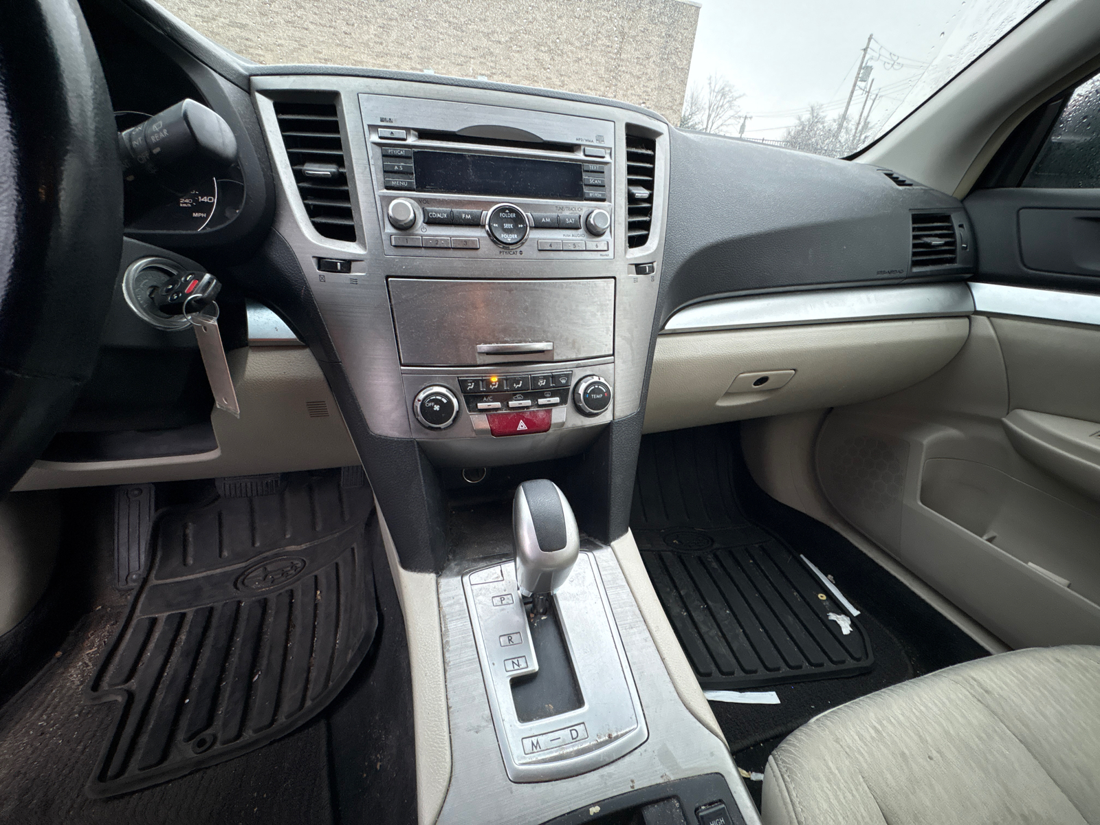 2011 Subaru Outback 2.5i Premium (CVT) 22