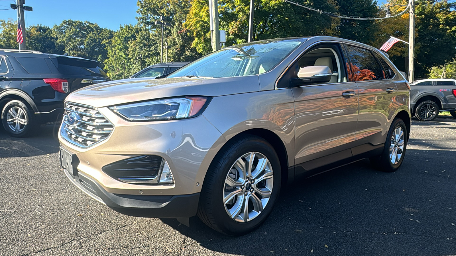 2021 Ford Edge Titanium 3