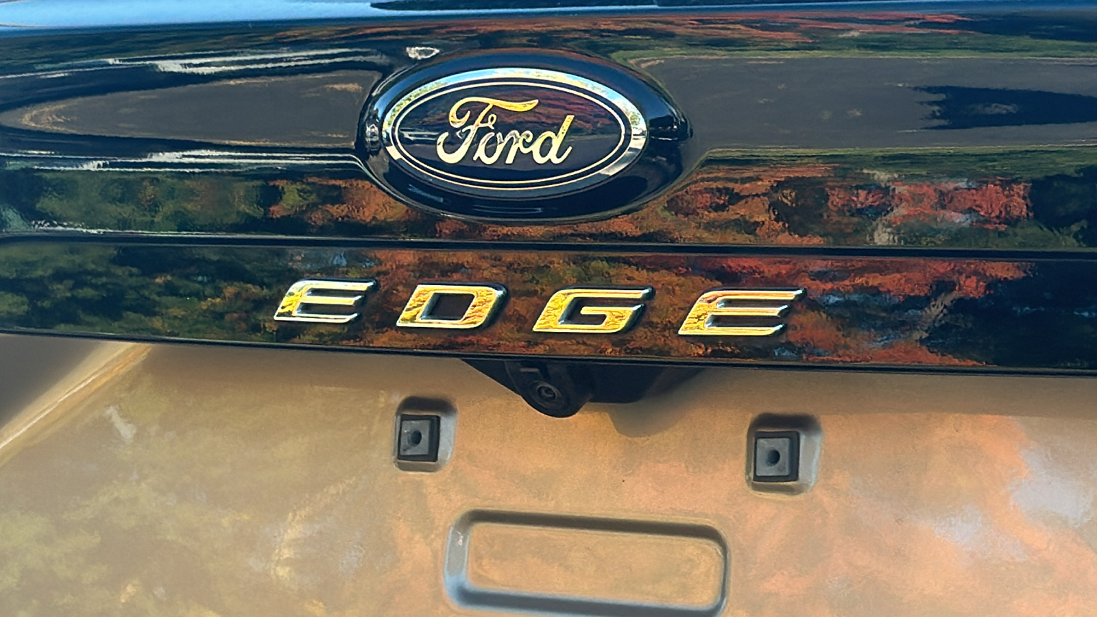 2021 Ford Edge Titanium 10