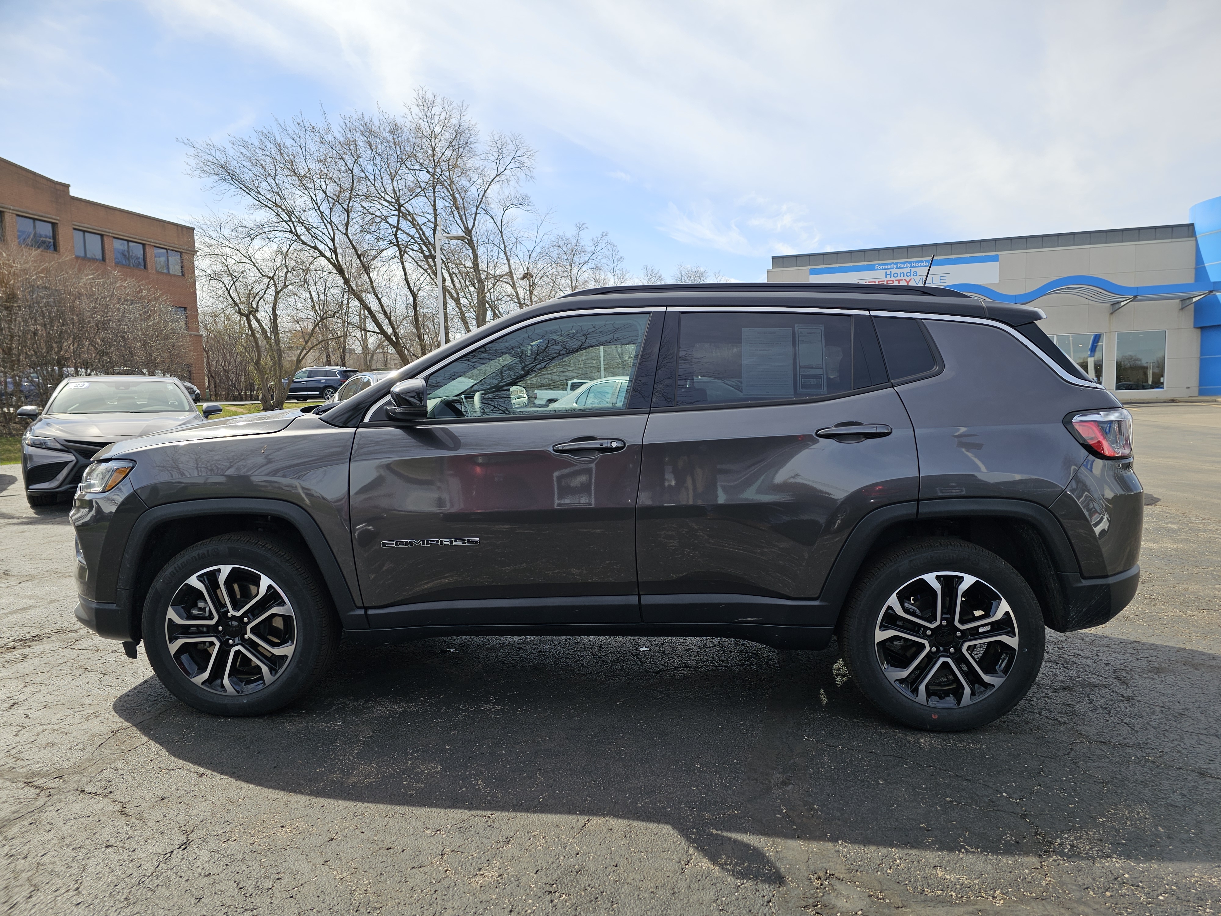 2023 Jeep Compass Limited 24