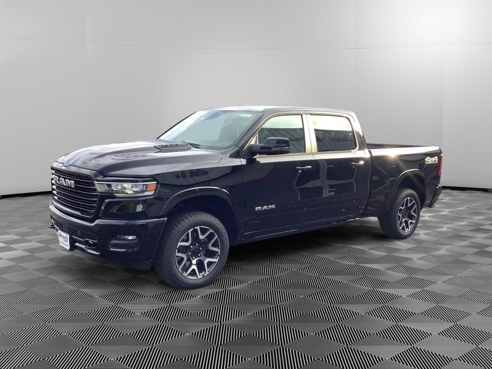 2025 RAM 1500 Laramie 1